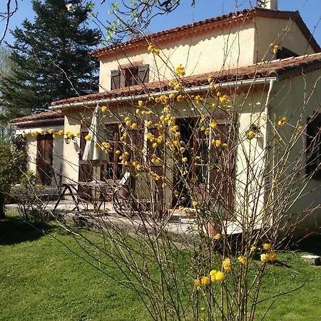 Chez Irene Bed & Breakfast Saint-Quentin-la-Tour